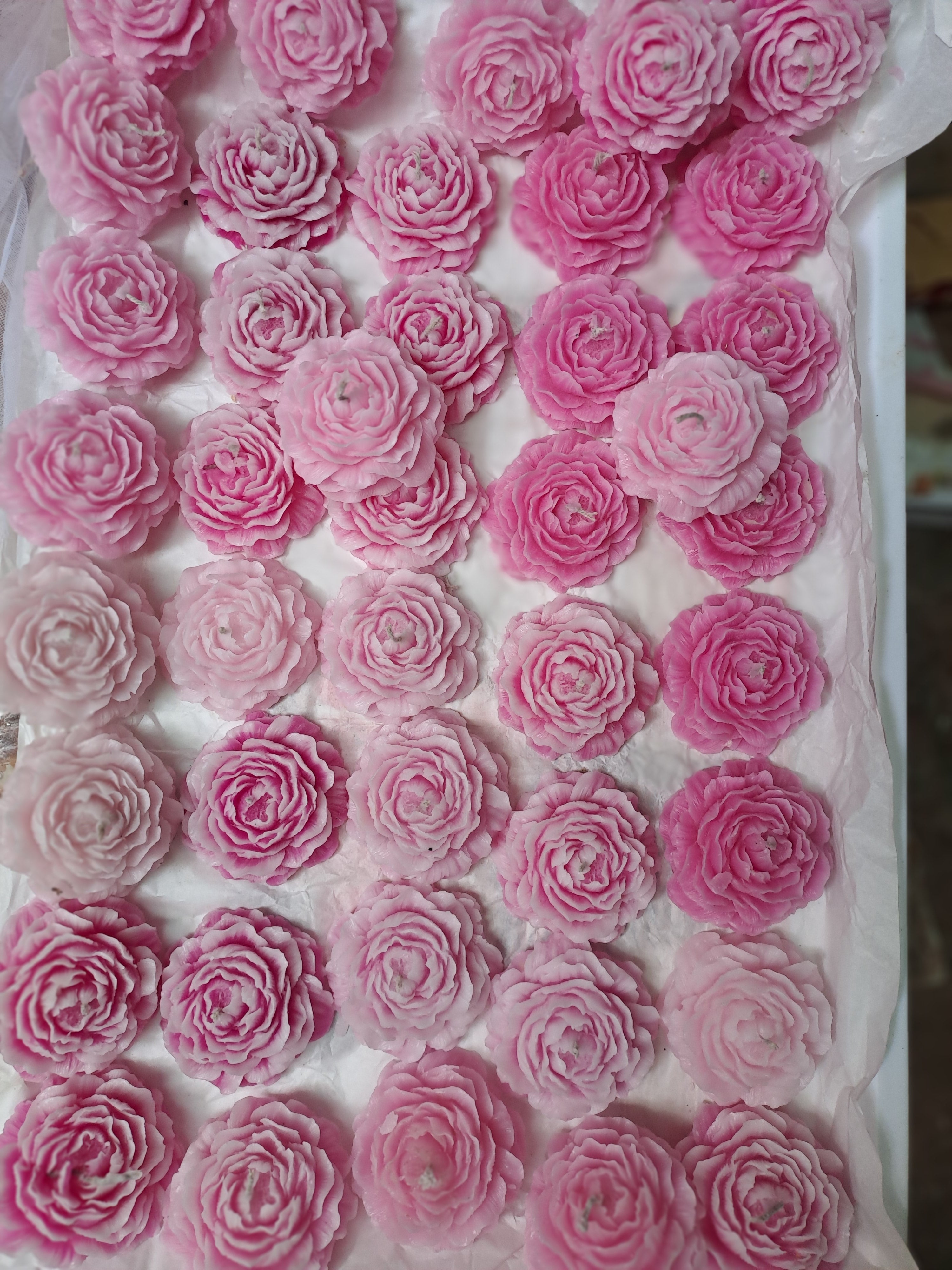Poney flower candle