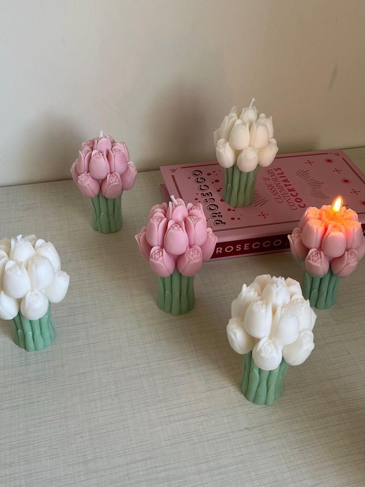Tulip Candle