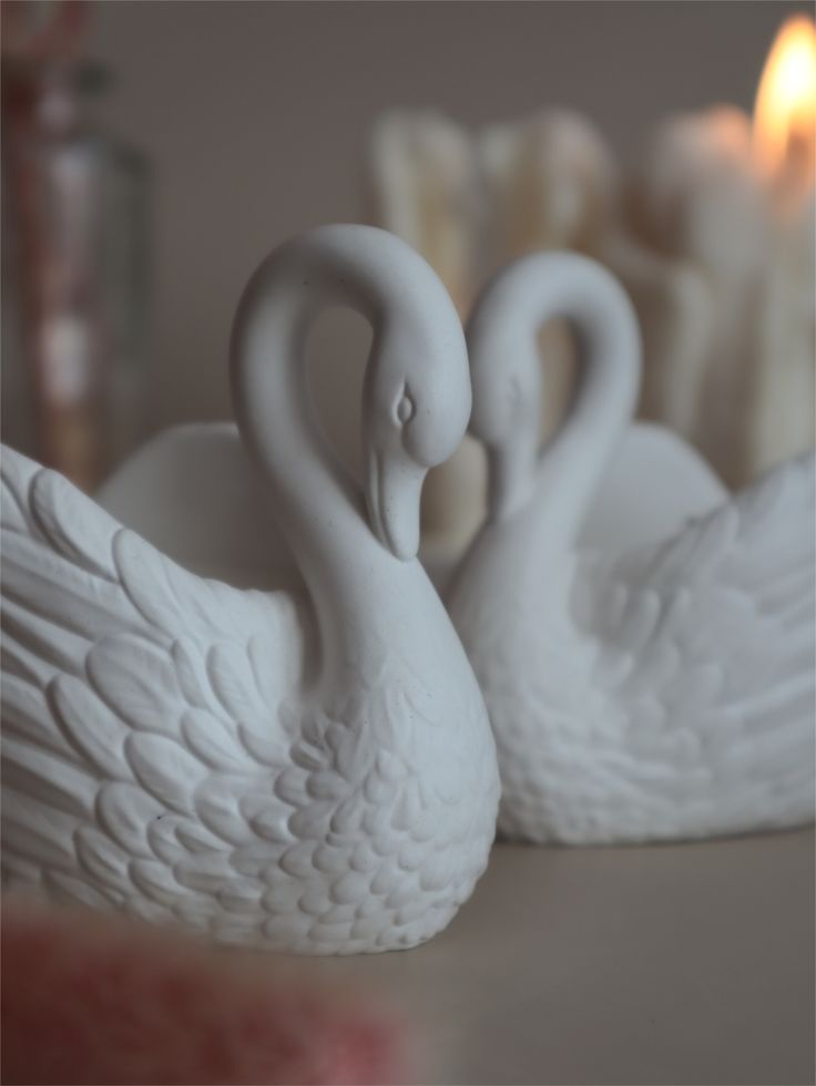Stylish tray with sawan candle