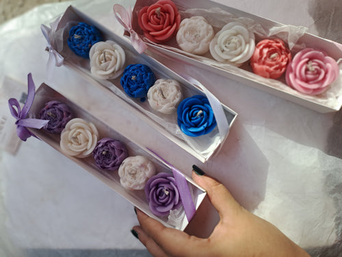 5 roses candle