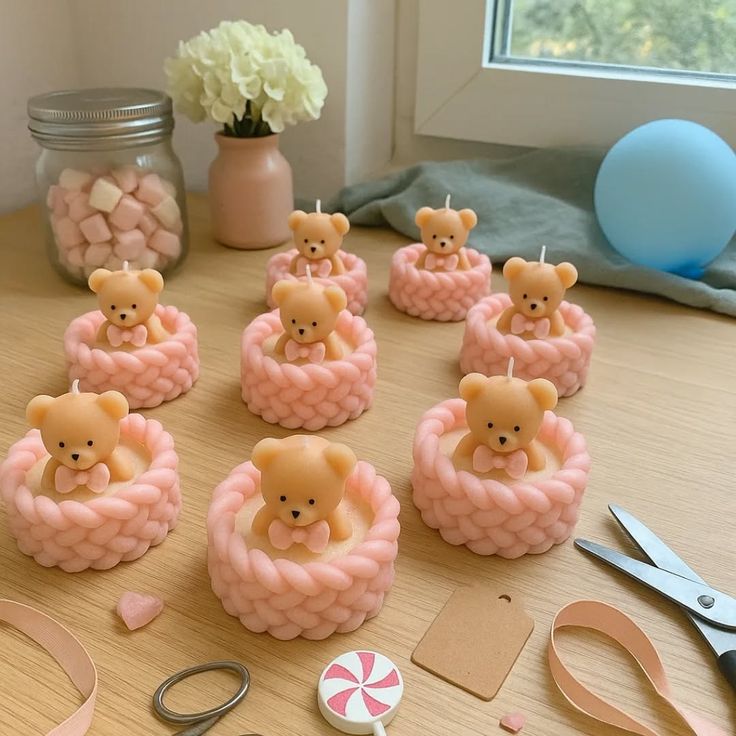 Twiested candle pot with teddy bear