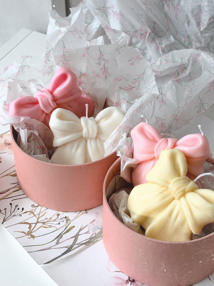 Bow candle